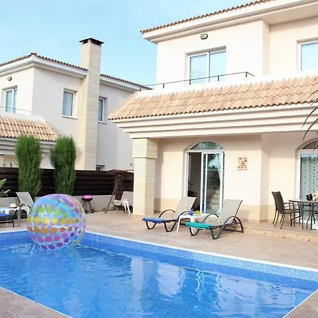 Villa Georgia Protaras